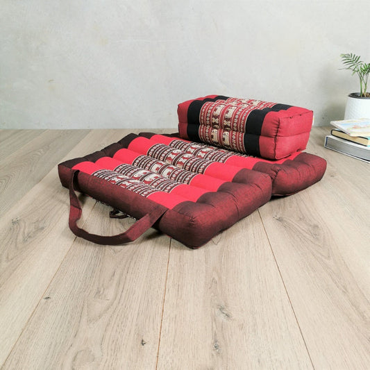 Foldable Yoga Floor Cushion 50x50 cm Kapok Filled Lightweight Portable Seat Pad for Meditation - Red